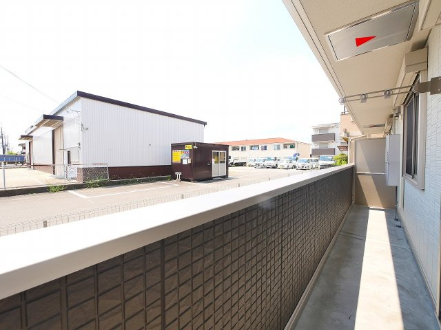 リシェエンファントのバルコニー|落ち着いた時間を過ごせるバルコニーです