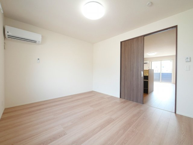 リシェエンファントの寝室|開放的な寝室です