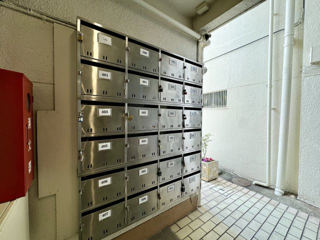 フレンドハイツのエントランス