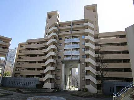 A CITYヒルズアリーナIII番館の外観