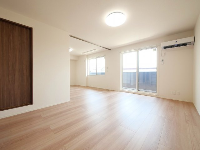 リシェエンファントの居間・リビング|リビングです