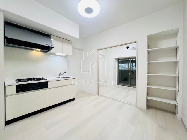 リュエルうめきたの居間・リビング