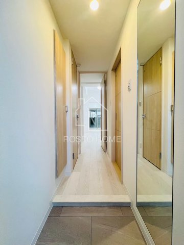 リュエルうめきたの玄関