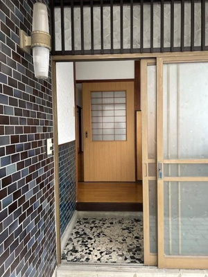 【玄関】 | 国分町貸家