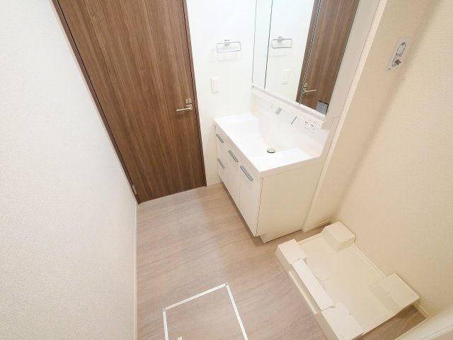 リシェエンファントの洗面所|忙しい朝には欠かせない洗面所です