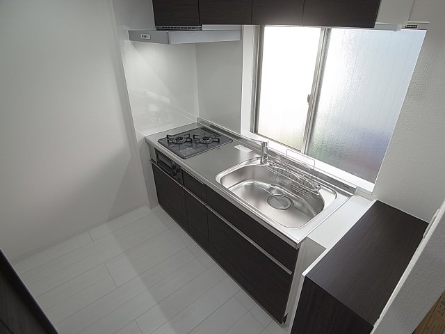 カサブランカビルのキッチン|２口ガスコンロシステムキッチングリル付き