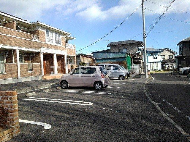 ファレノプシスの駐車場|高崎、前橋のお部屋探しはエンドスケープまで！お客様の理想お聞かせ下さい♪