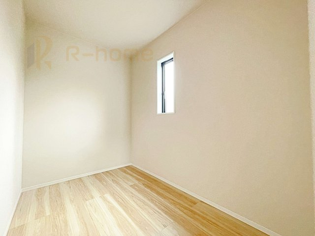 取手市西11期　新築戸建て　1号棟の収納|人気のウォークインクローゼット！アウター類はもちろん、季節ものや寝具も収納できます！