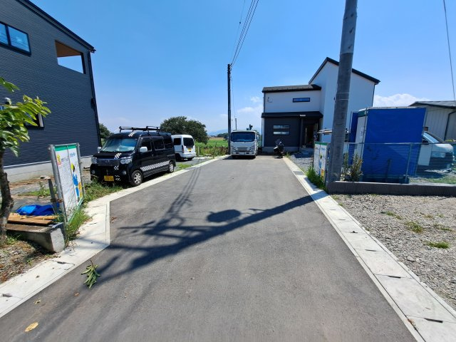 新築　高崎市倉賀野町　3号棟の前面道路含む現地写真|現地写真　東側接道幅員約6ｍ