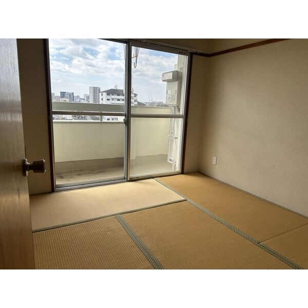 シャトー東洋の内装