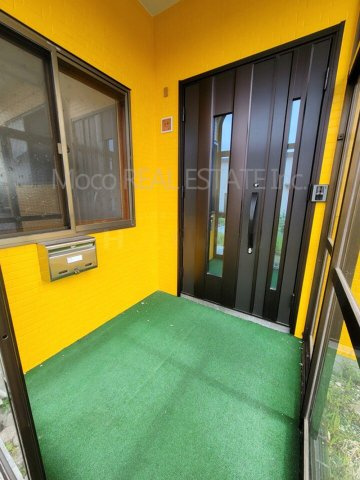 【玄関】 | 北見市柏陽町中古住宅