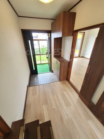 【玄関】 | 北見市柏陽町中古住宅