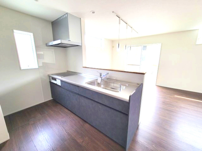 売新築戸建　沼津市東椎路の前面道路含む現地写真|国道1号線・東名高速愛鷹スマートICまで車で5分です。多方面へのアクセス良好です。