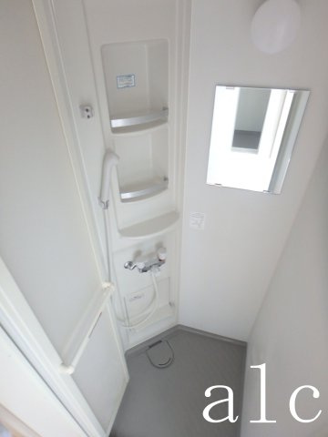 レジデンス鷺宮のシャワールーム|使いやすいシャワールームとなっています