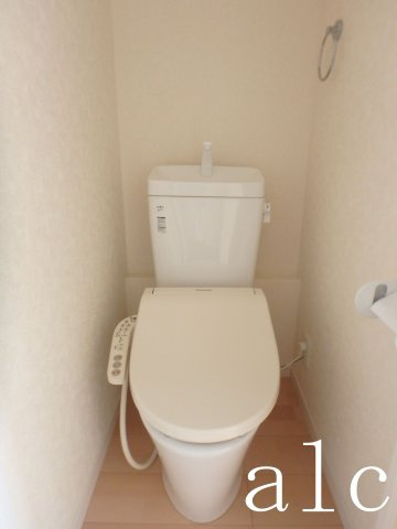 レジデンス鷺宮のトイレ|清潔感のあるトイレです