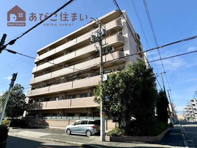 パークヴィラ長居公園の外観