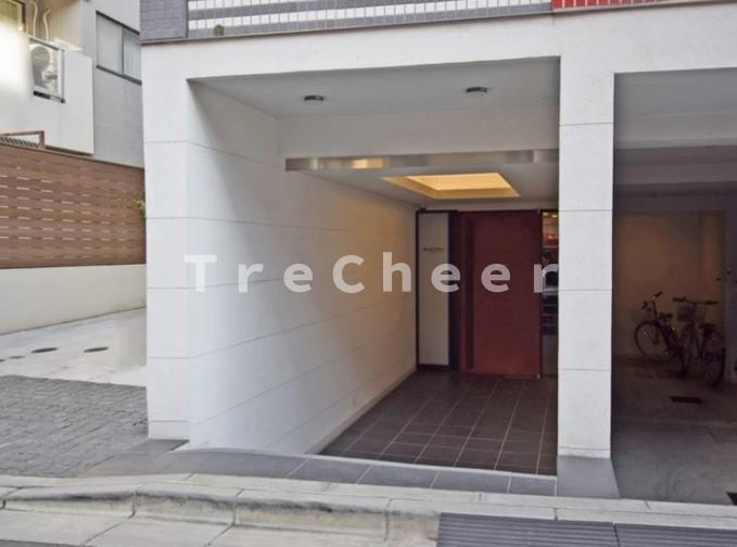 ビバリーホームズ町屋のエントランス