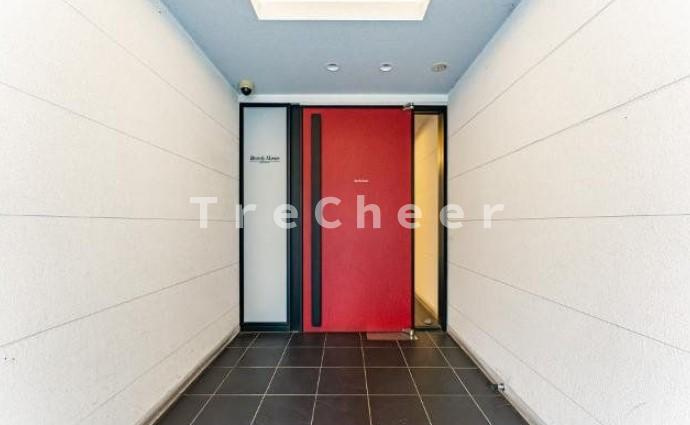 ビバリーホームズ町屋のエントランス