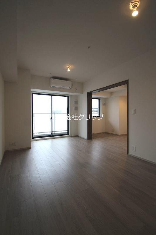 ドゥーエ横濱鶴見の居間・リビング