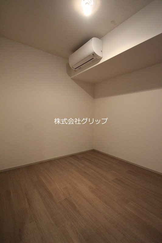 ドゥーエ横濱鶴見の洋室