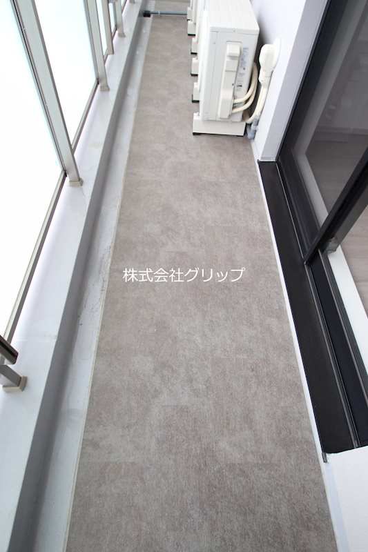 ドゥーエ横濱鶴見のバルコニー