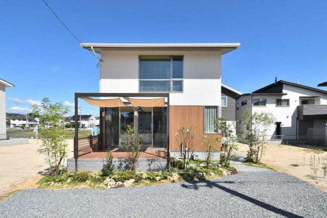 総社市門田11号棟の外観