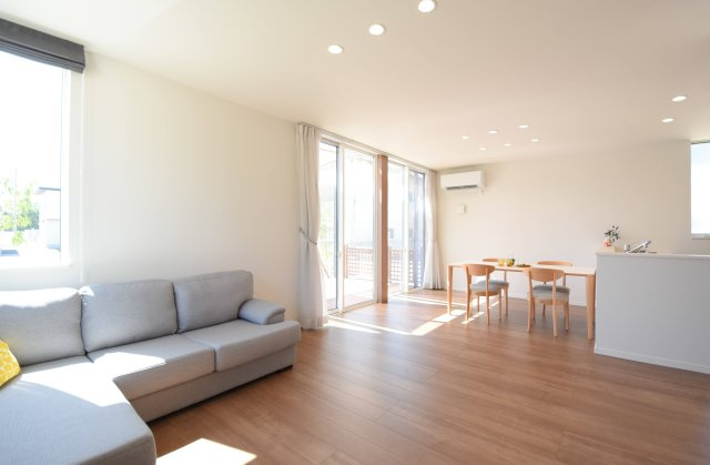 総社市門田11号棟の居間・リビング