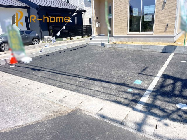 土浦市木田余第1　新築戸建て　1号棟の駐車場|カースペースは2台お停めいただけます♪