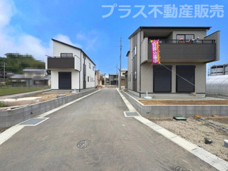 【外観】 | 現地写真。プラス不動産販売なら、現場の全ての棟をまとめてご見学頂けます。