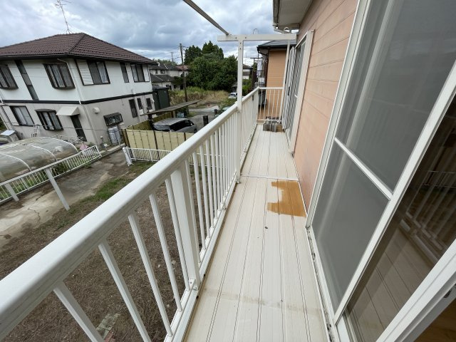 浅見邸　細草のバルコニー