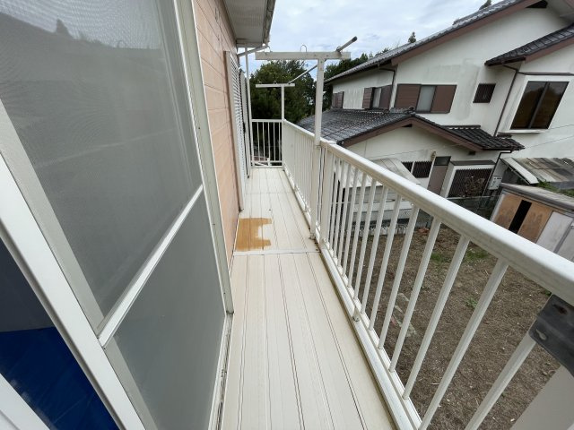 浅見邸　細草のバルコニー