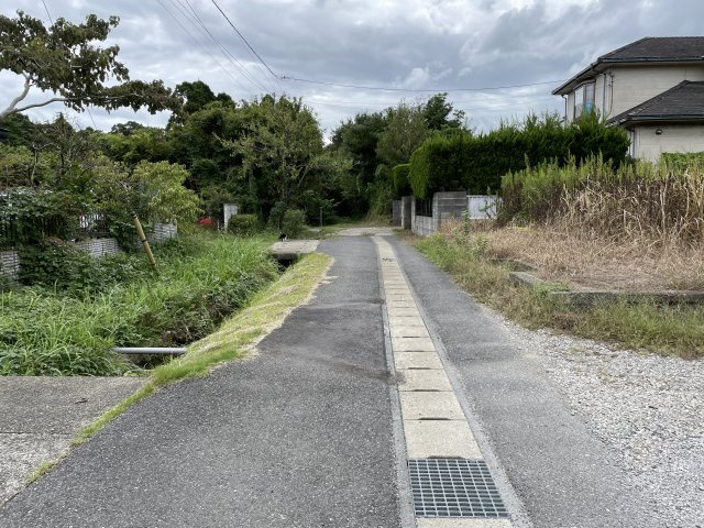 浅見邸　細草の周辺