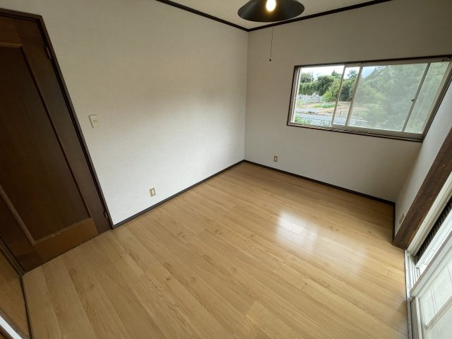 浅見邸　細草の洋室