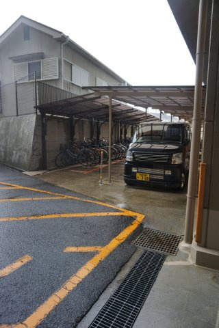 メゾン・ド・エレーヴ唐国の駐車場|駐車場です