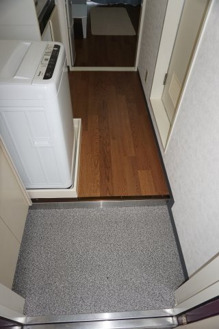 メゾン・ド・エレーヴ唐国の玄関|落ち着いた玄関です