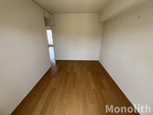 泉北城山台２丁21号棟の駐車場