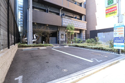 【駐車場】 | プレサンス大須観音ディオ | 駐車場があるので、車を買う予定の方も安心です