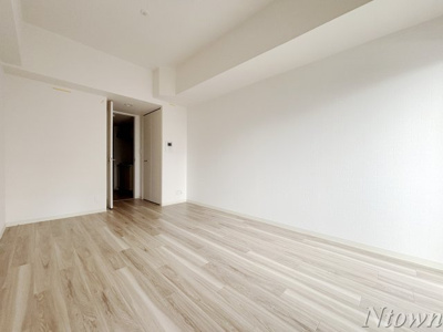 【居間・リビング】 | プレサンス大須観音ディオ | こちらの居間で趣味の時間をお楽しみください