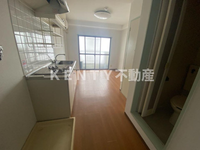 【居間・リビング】 | ＷＩＮ田園調布 | 明るい色調の室内です