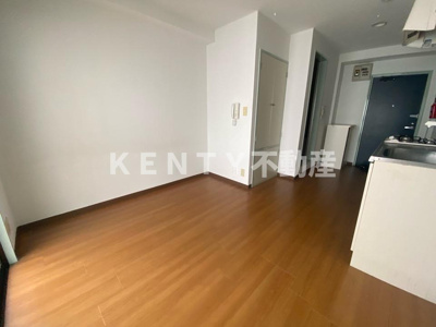 【居間・リビング】 | ＷＩＮ田園調布 | こちらの居間で趣味の時間をお楽しみください