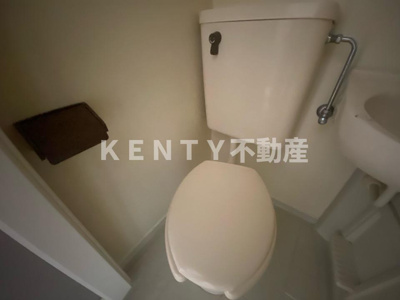 【トイレ】 | ＷＩＮ田園調布 | 落ち着いた色調のトイレです