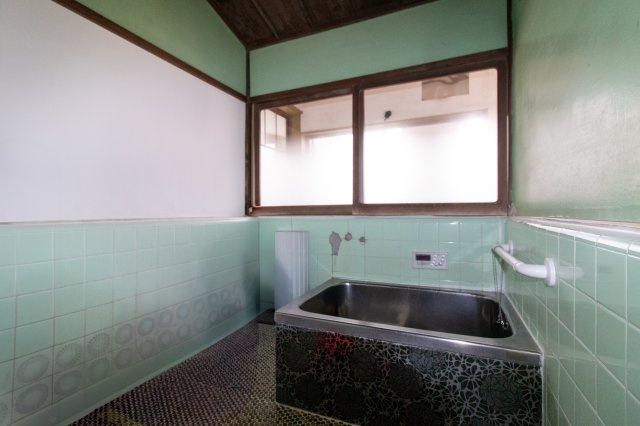 足利市高松町の中古一戸建の浴室