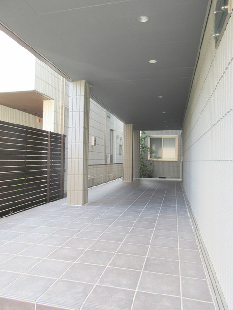 Ｆａｒｎｅｓｅのロビー|★アプローチ★