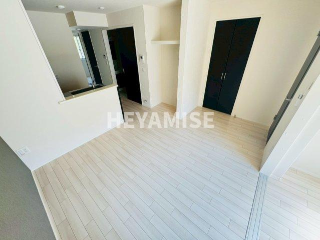 ルクスRNRの居間・リビング