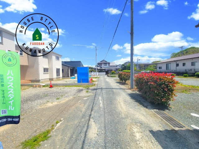 合志市竹迫第1-3棟（2号棟）の前面道路含む現地写真|前面道路です。