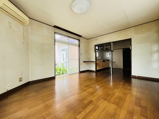 【居間・リビング】 | 熊谷市押切　中古戸建