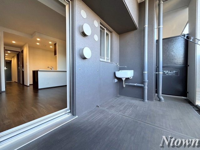 【バルコニー】 | プレサンス　グラン　栄　THE　TOWER | バルコニーがあります