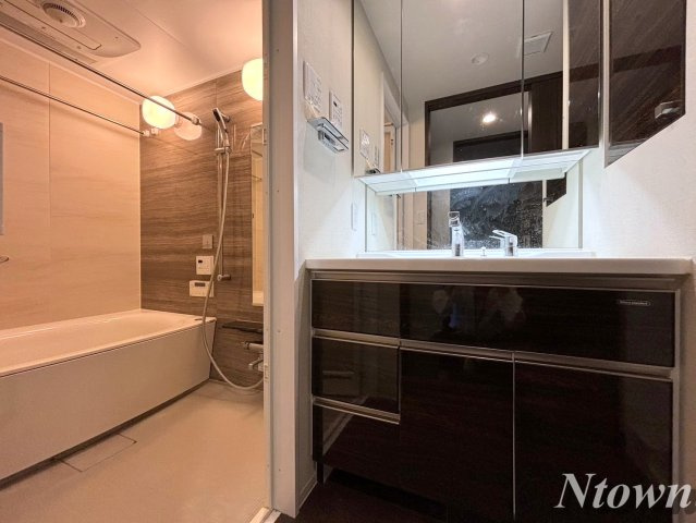 【独立洗面台】 | プレサンス　グラン　栄　THE　TOWER | 使いやすい独立洗面台です