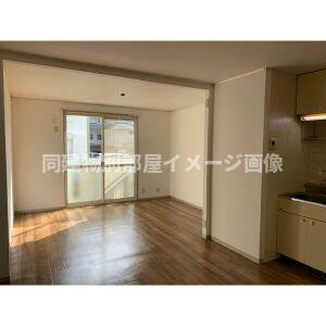 サンハイツ藤山台B棟の居間・リビング