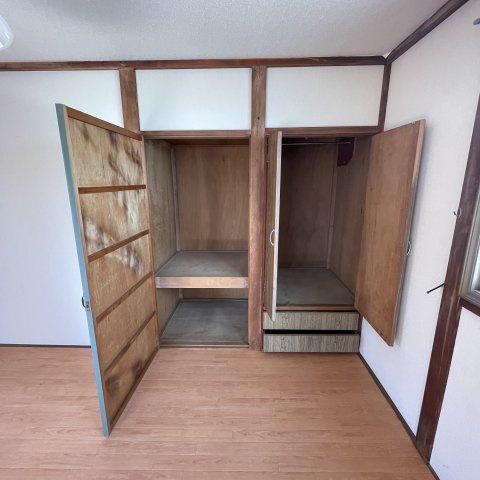 舟見町２丁目５－１５の収納